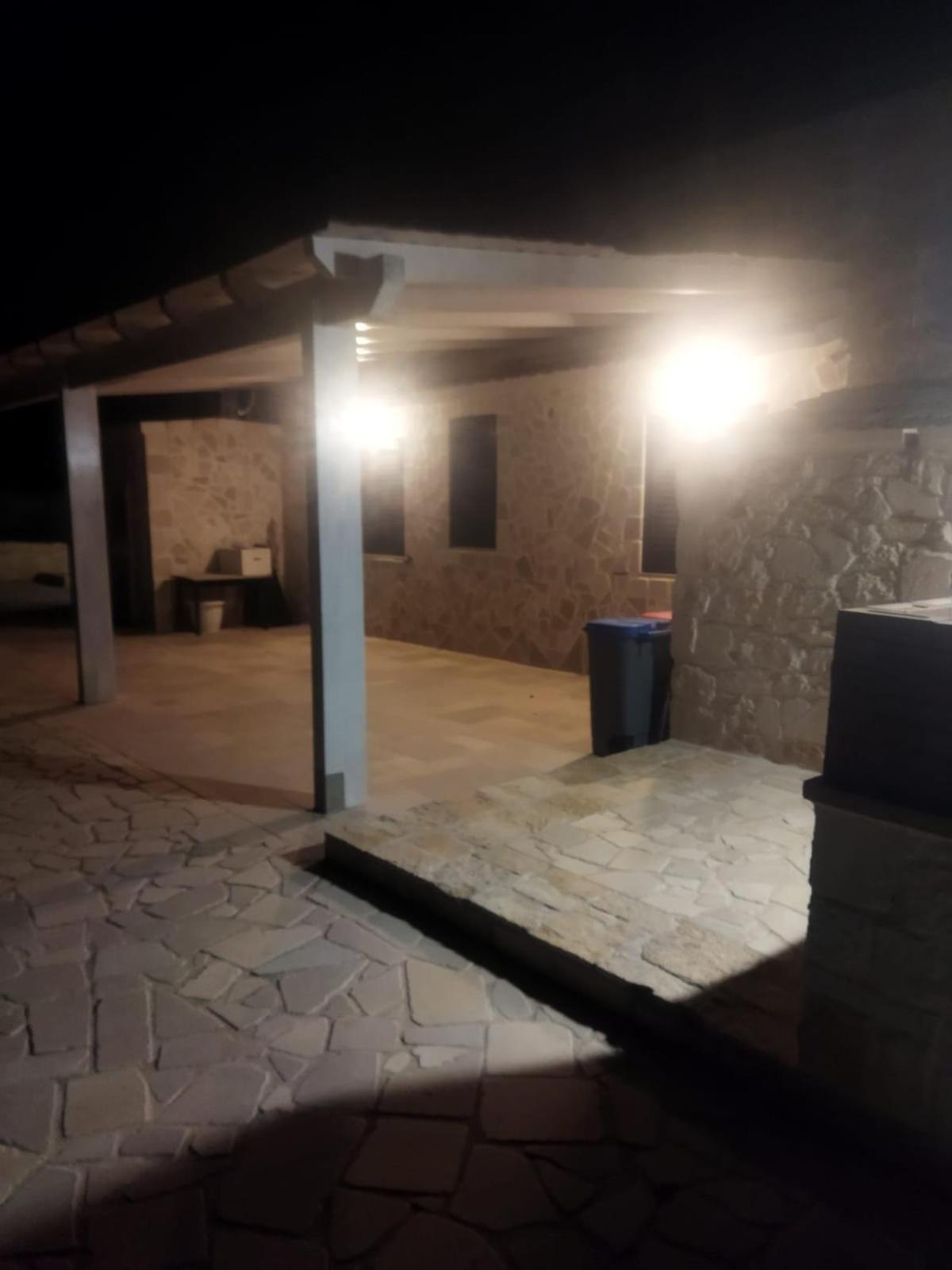 Villa Brachychiton Остуни Экстерьер фото